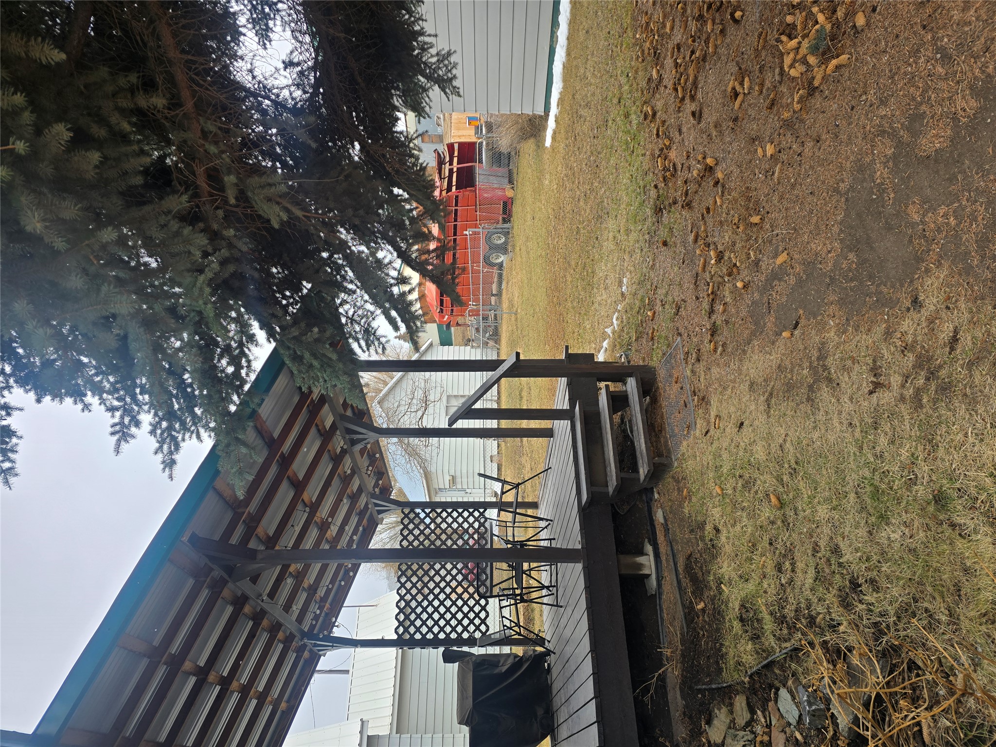 506 W Broadway Street