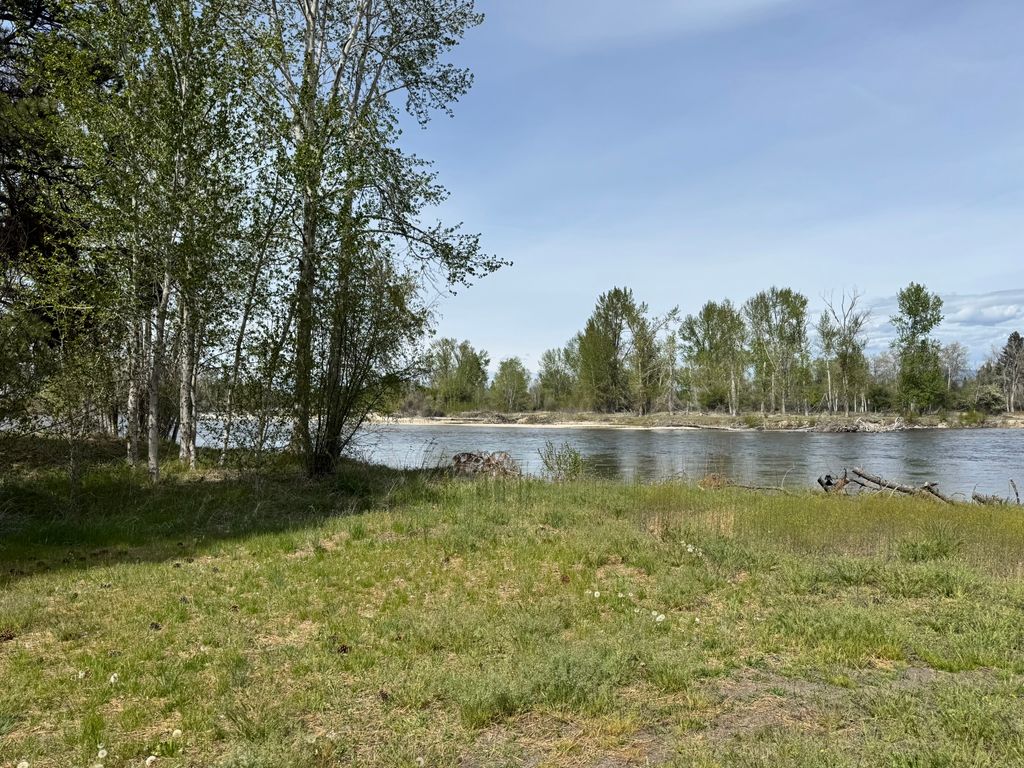 Photo of 118 W Tucker Crossing, Victor, MT 59875 (MLS # 30070843)