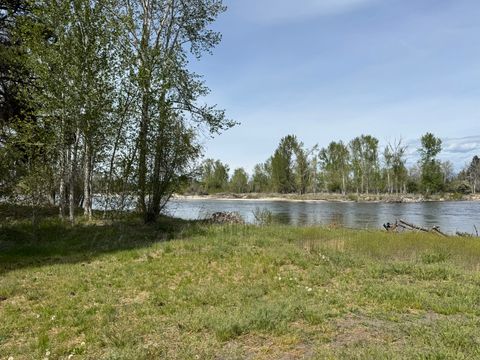 Photo of 118 W Tucker Crossing, Victor, MT 59875 (MLS # 30070843)
