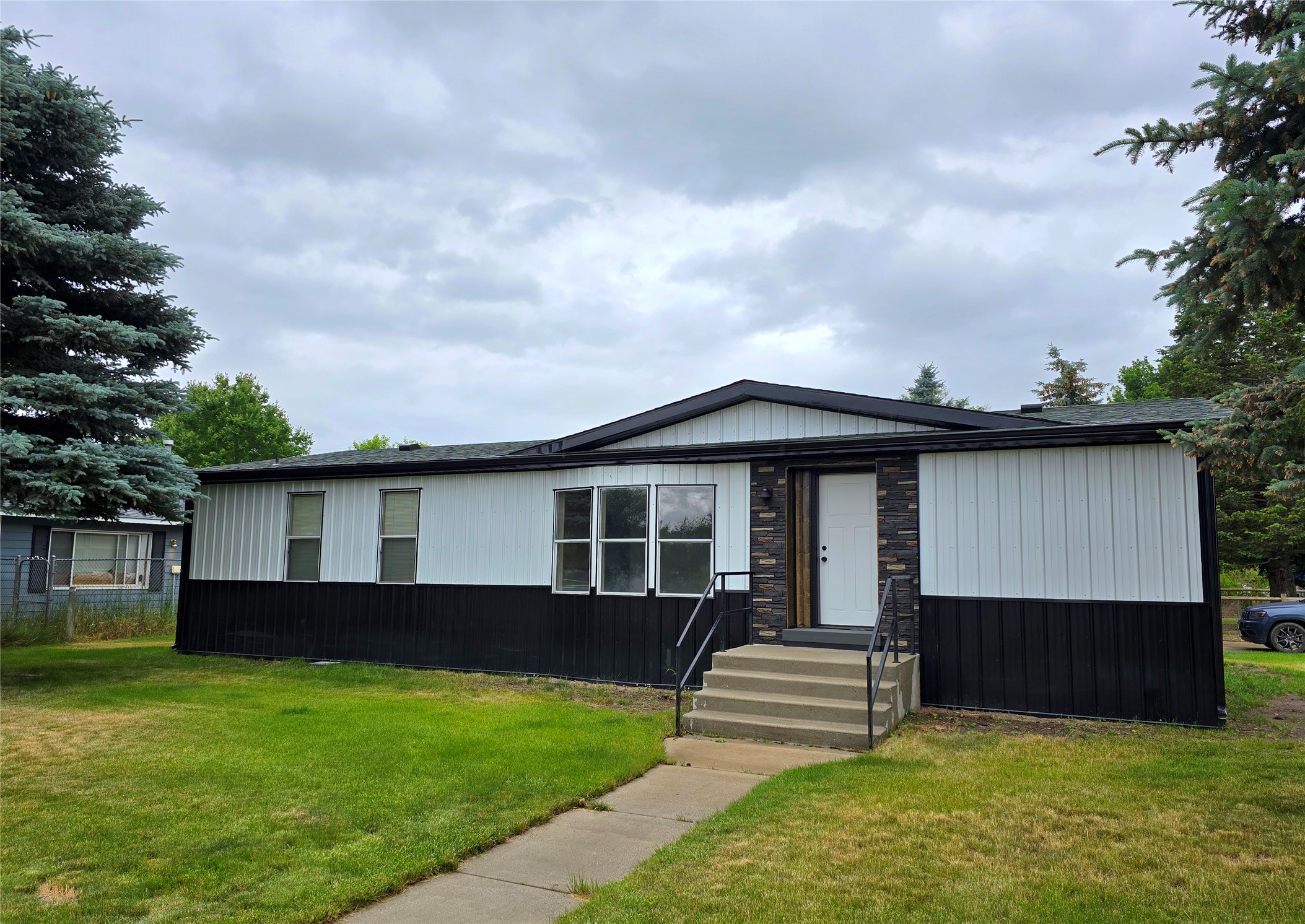 Photo 1 of 34 — 327 Main Street, Victor, MT 59875