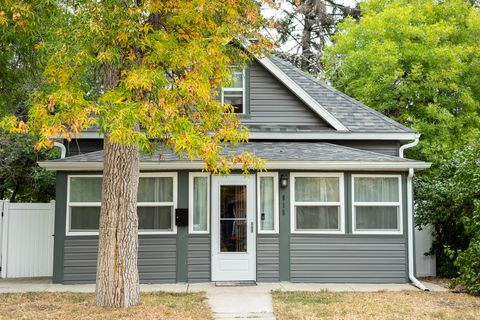 Photo of 815 6th Avenue S, Great Falls, MT 59405 (MLS # 30059871)