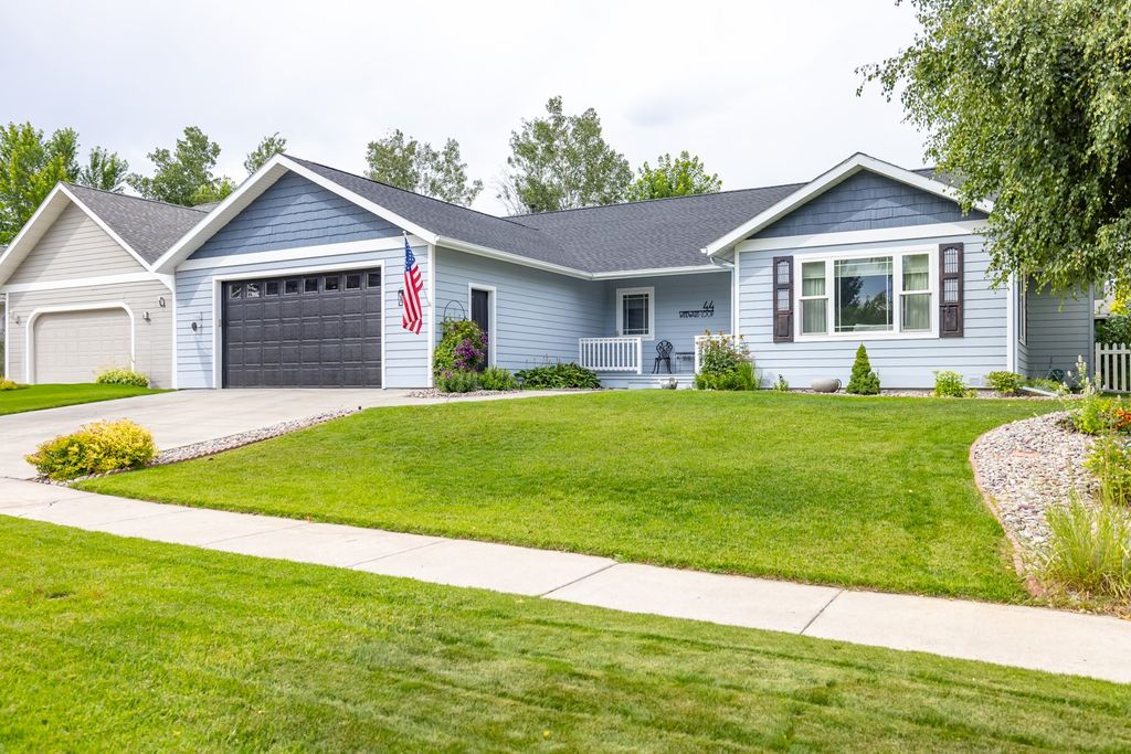 Photo of 44 Windward Loop, Kalispell, MT 59901 (MLS # 30065190)