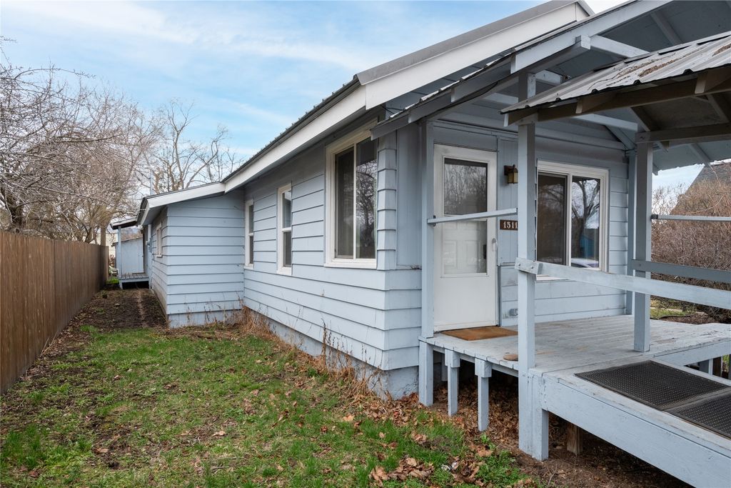 Photo of 1511 Philips Street, Missoula, MT 59802 (MLS # 30067419)