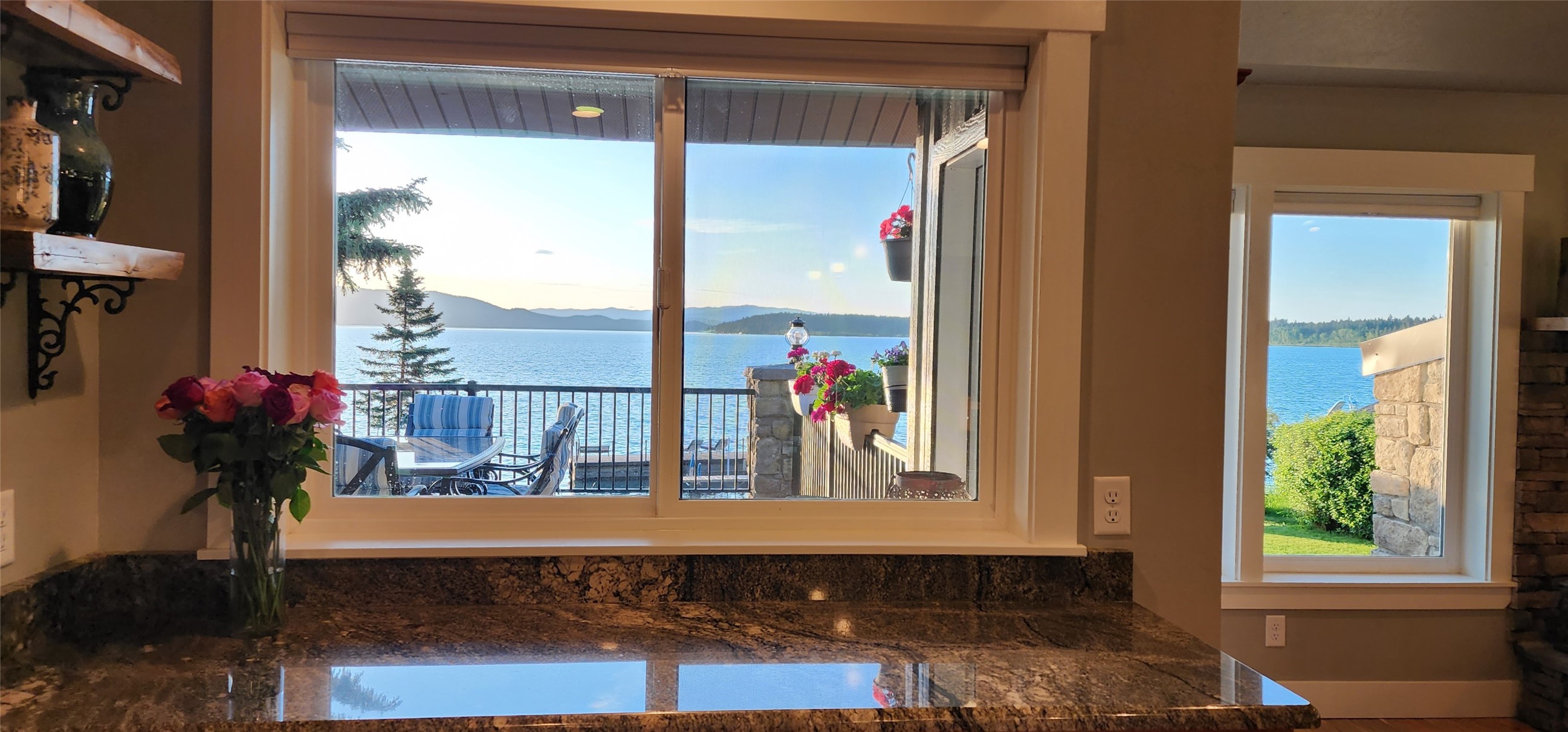 Polson, Montana 59860, United States, 4 Bedrooms Bedrooms, ,3 BathroomsBathrooms,Residential,Active,146481