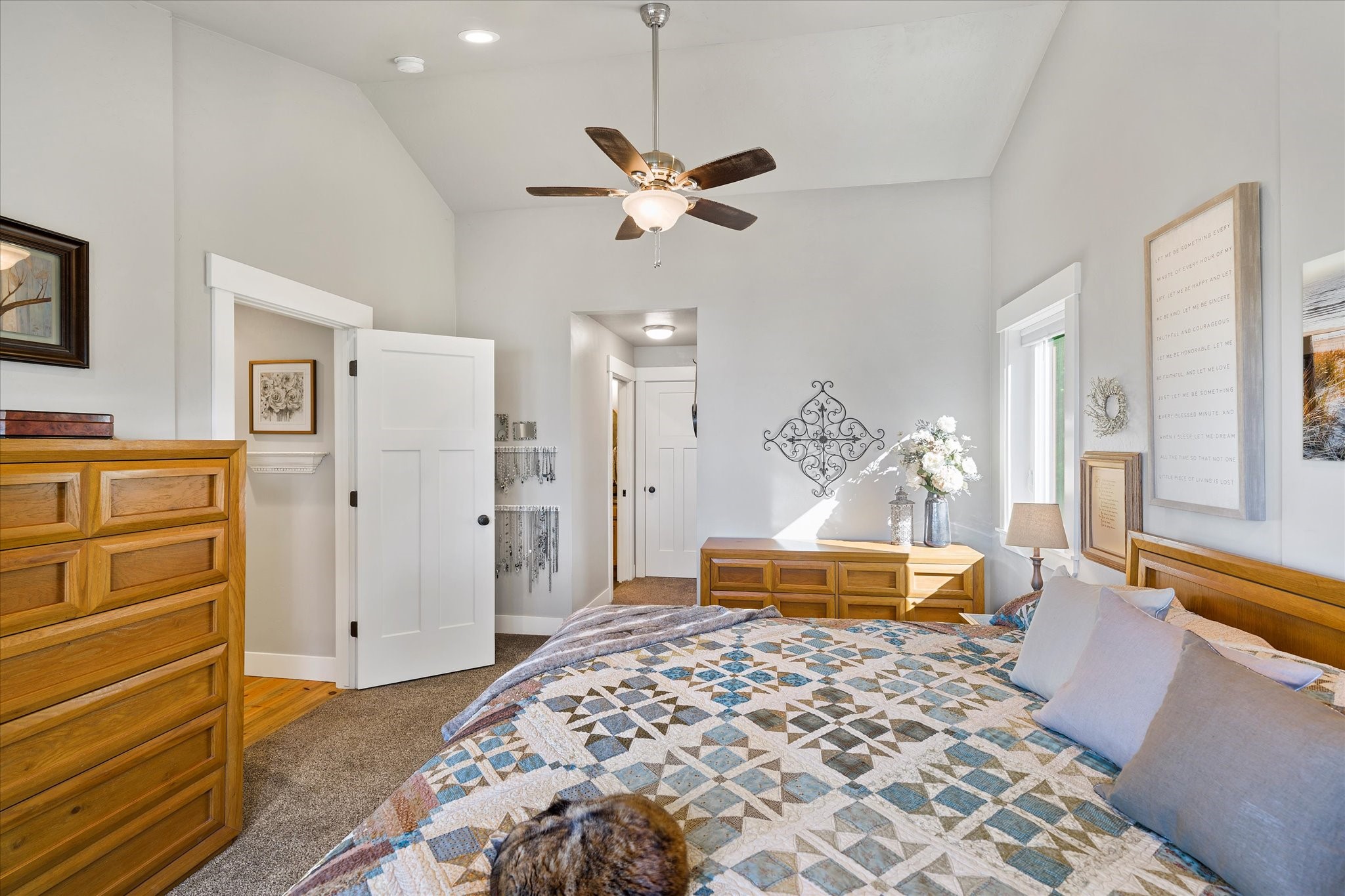 Polson, Montana 59860, United States, 4 Bedrooms Bedrooms, ,3 BathroomsBathrooms,Residential,Active,146481