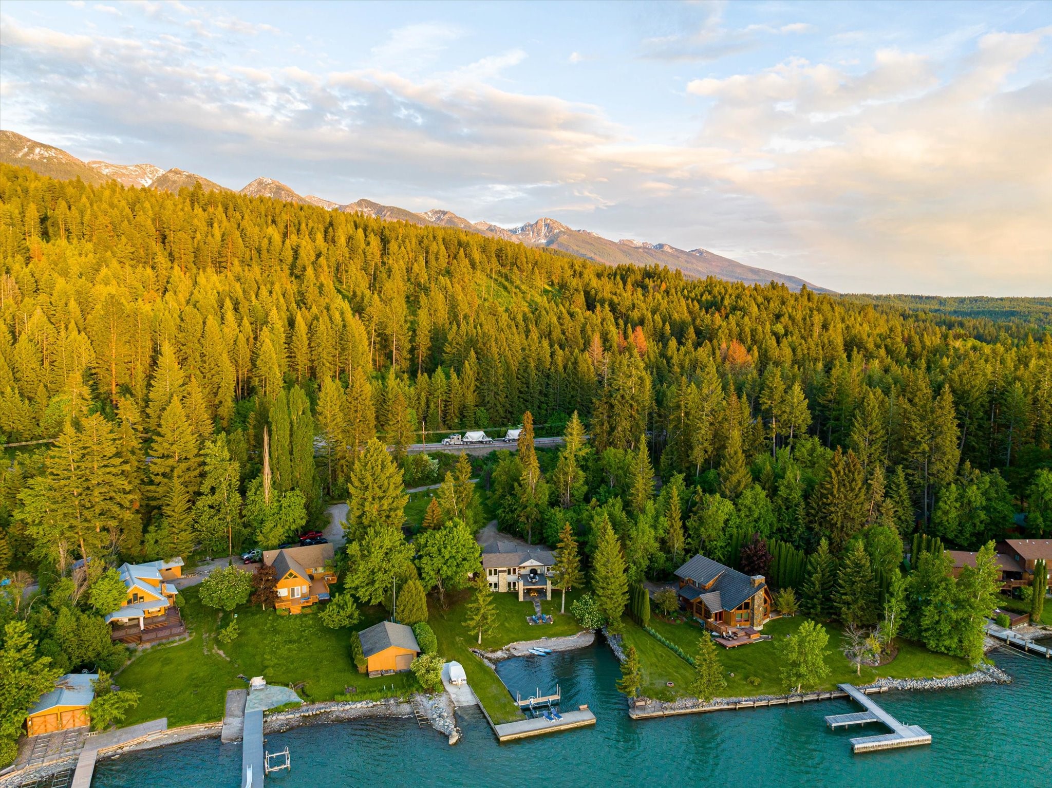 Polson, Montana 59860, United States, 4 Bedrooms Bedrooms, ,3 BathroomsBathrooms,Residential,Active,146481