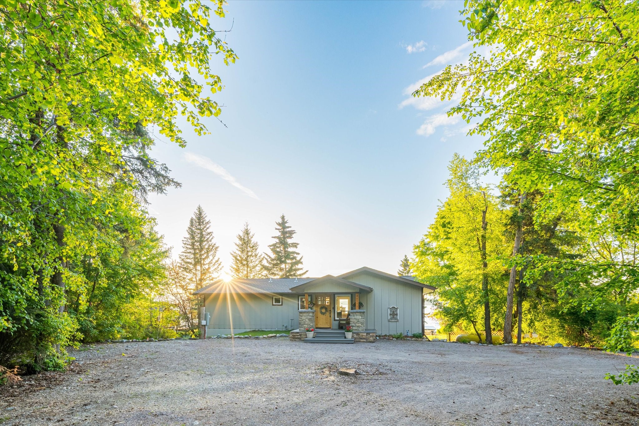 Polson, Montana 59860, United States, 4 Bedrooms Bedrooms, ,3 BathroomsBathrooms,Residential,Active,146481