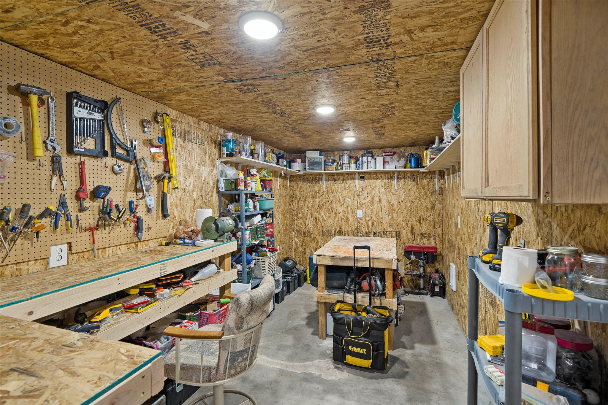 Polson, Montana 59860, United States, 4 Bedrooms Bedrooms, ,3 BathroomsBathrooms,Residential,Active,146481