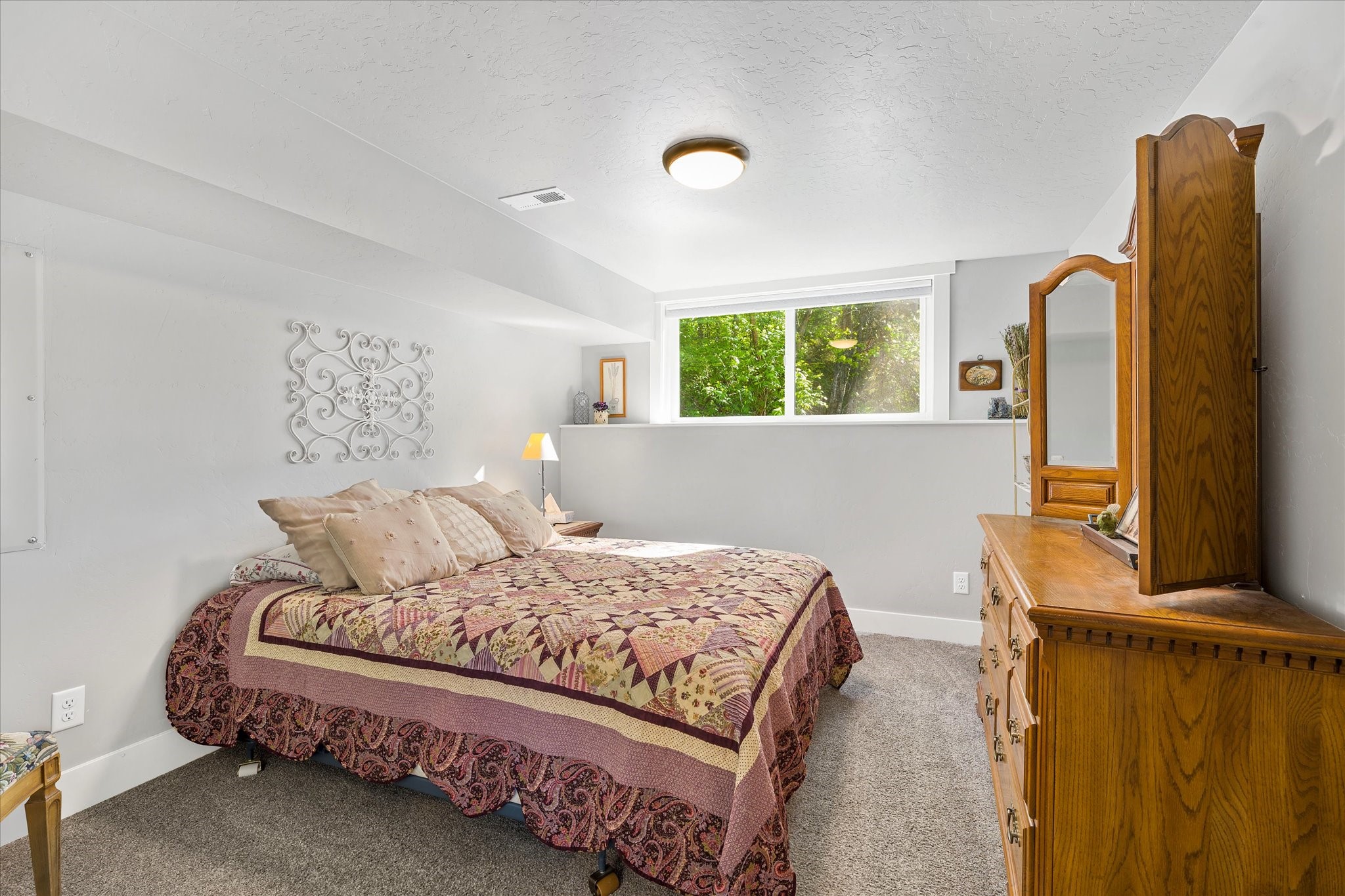 Polson, Montana 59860, United States, 4 Bedrooms Bedrooms, ,3 BathroomsBathrooms,Residential,Active,146481