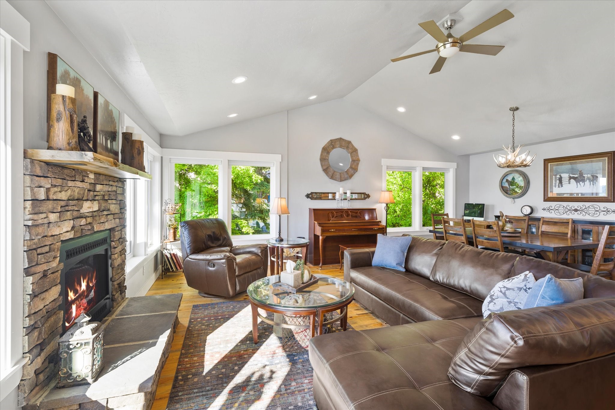 Polson, Montana 59860, United States, 4 Bedrooms Bedrooms, ,3 BathroomsBathrooms,Residential,Active,146481