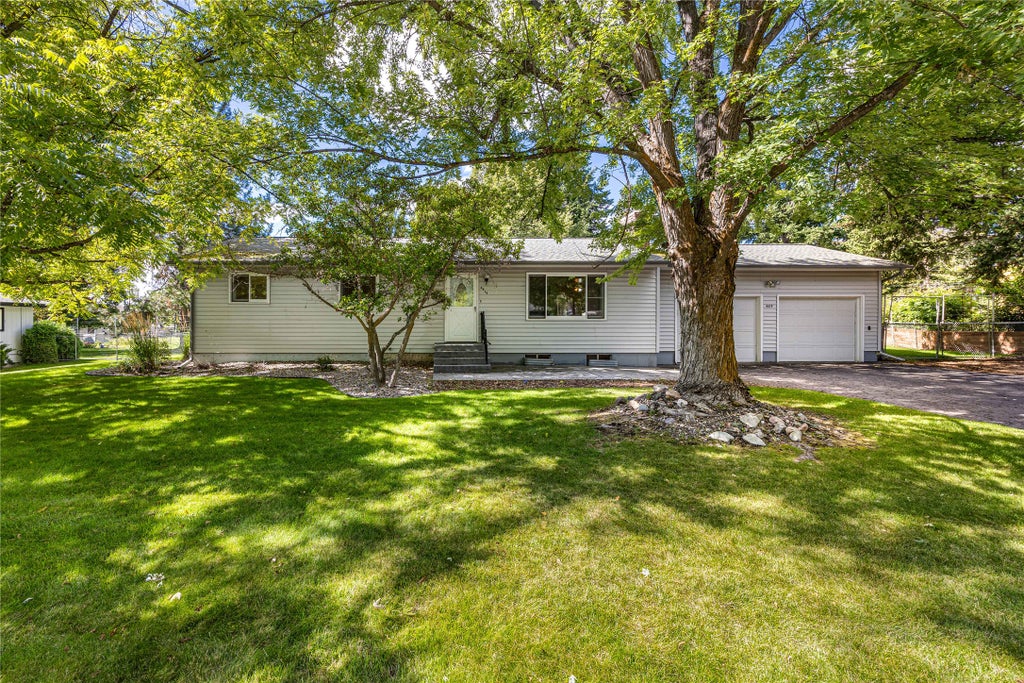 Photo of 4619 Larch Avenue, Missoula, MT 59802 (MLS # 30076813)
