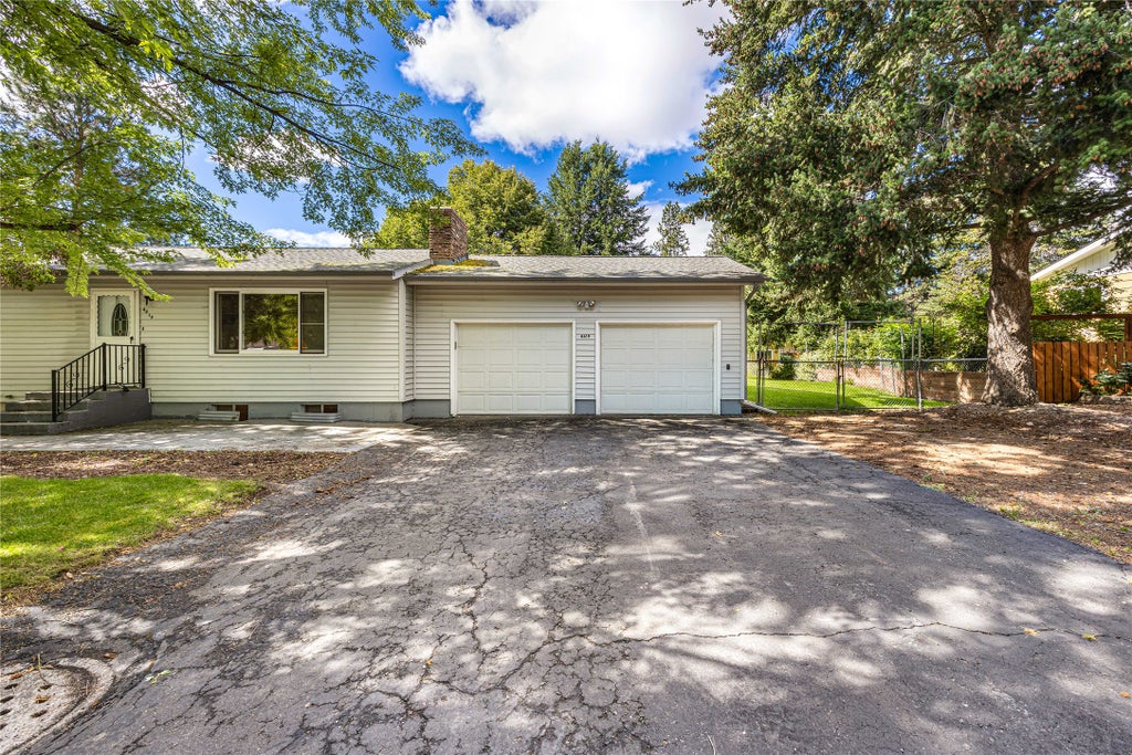 Photo of 4619 Larch Avenue, Missoula, MT 59802 (MLS # 30076813)