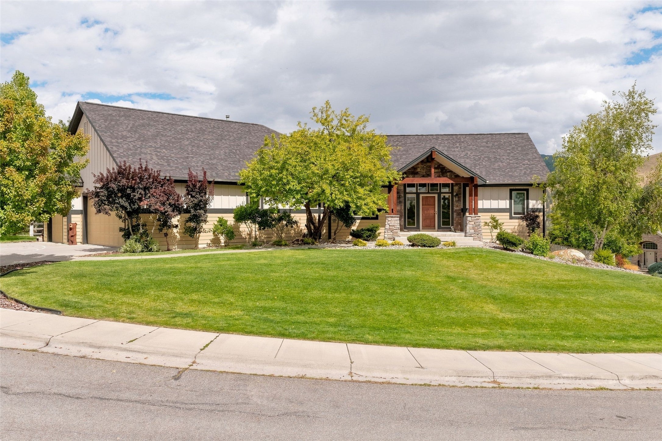 5807 Prospect Drive