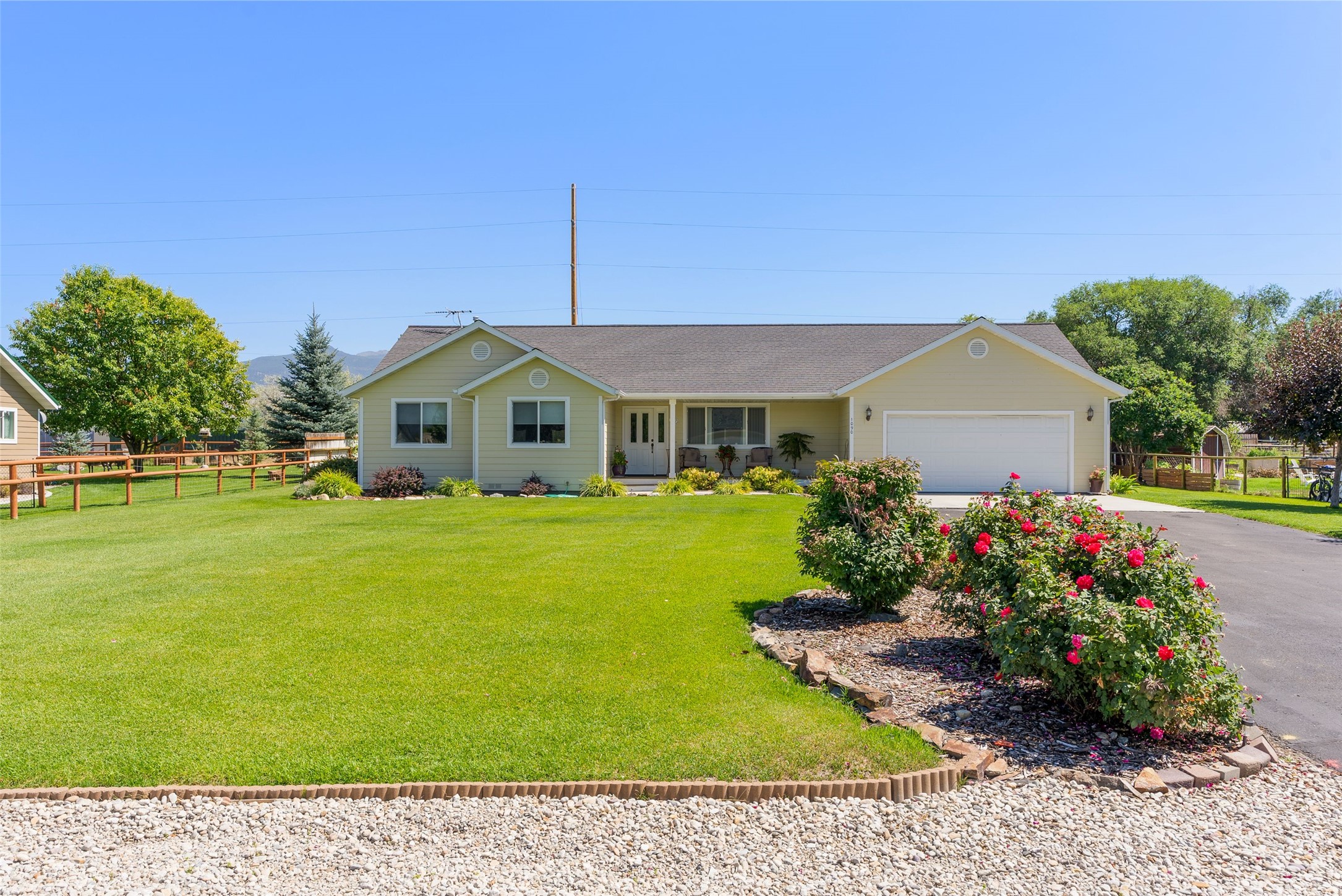 1090 Centennial Lane