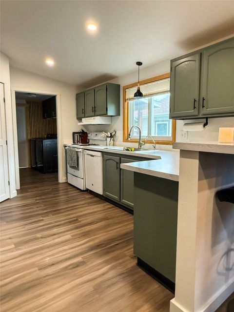 Tiny photo for 1505 3rd Avenue NW, Great Falls, MT 59404 (MLS # 30072657)