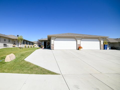 Photo of 4605 13th Avenue S, Great Falls, MT 59405 (MLS # 30078761)