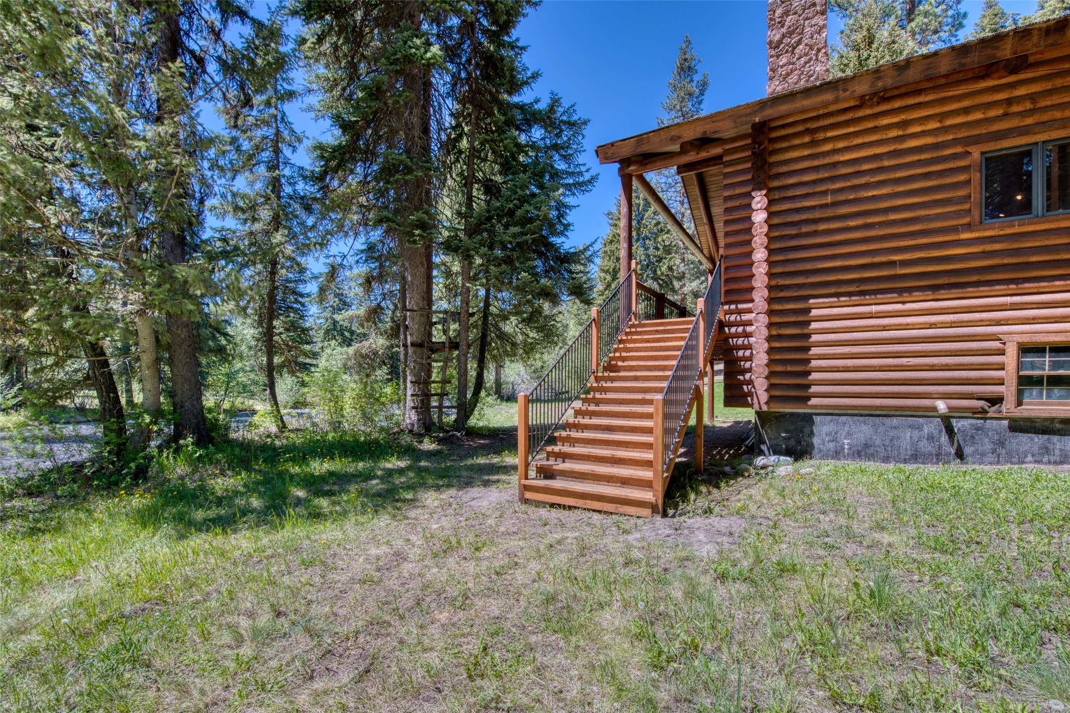 Sula, Montana 59871, United States, 2 Bedrooms Bedrooms, ,2 BathroomsBathrooms,Residential,Pending,142593