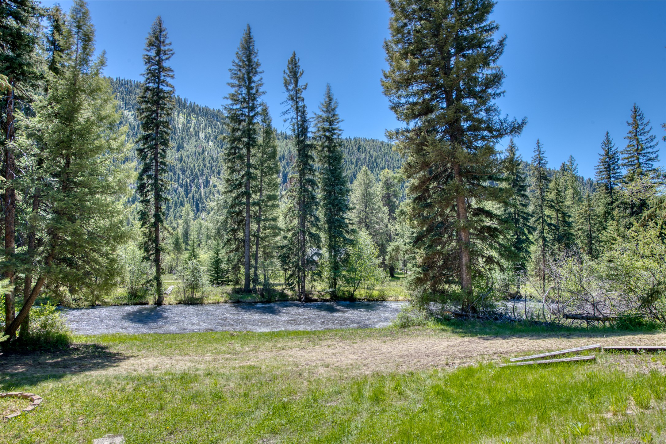 Sula, Montana 59871, United States, 2 Bedrooms Bedrooms, ,2 BathroomsBathrooms,Residential,Pending,142593