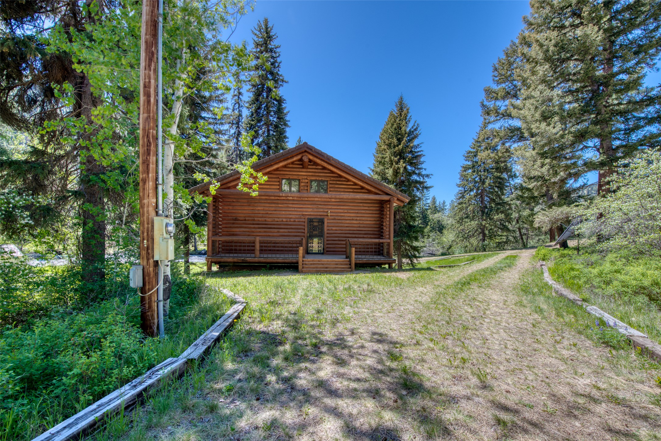 Sula, Montana 59871, United States, 2 Bedrooms Bedrooms, ,2 BathroomsBathrooms,Residential,Pending,142593