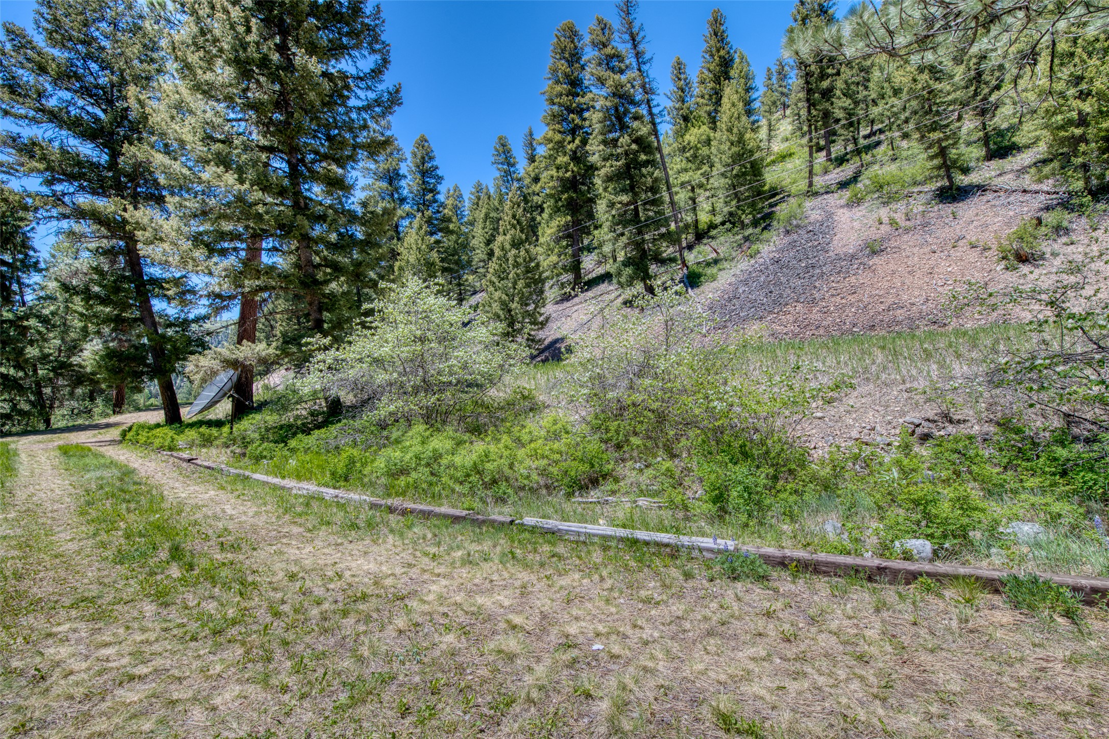 Sula, Montana 59871, United States, 2 Bedrooms Bedrooms, ,2 BathroomsBathrooms,Residential,Pending,142593