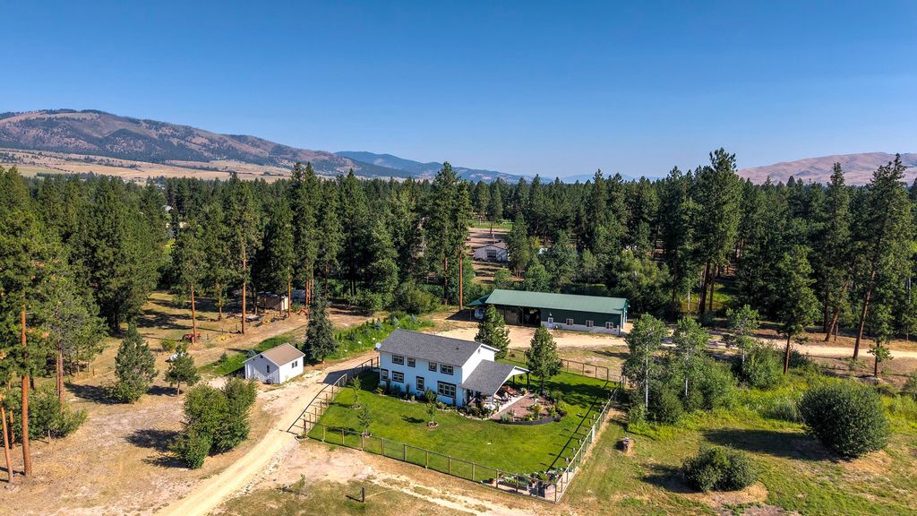 Photo of 4354 Carolin Lane, Florence, MT 59833 (MLS # 30053855)