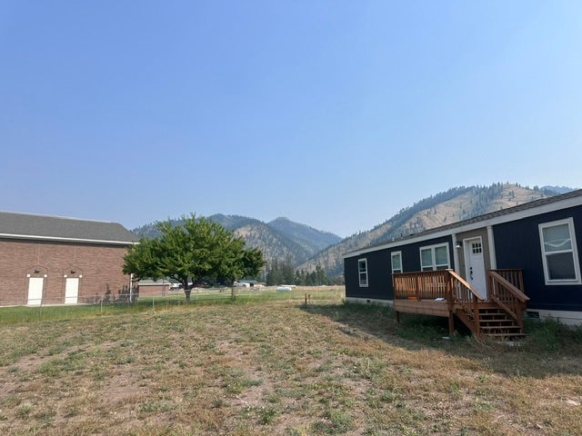 219 & 223 Moats Lane