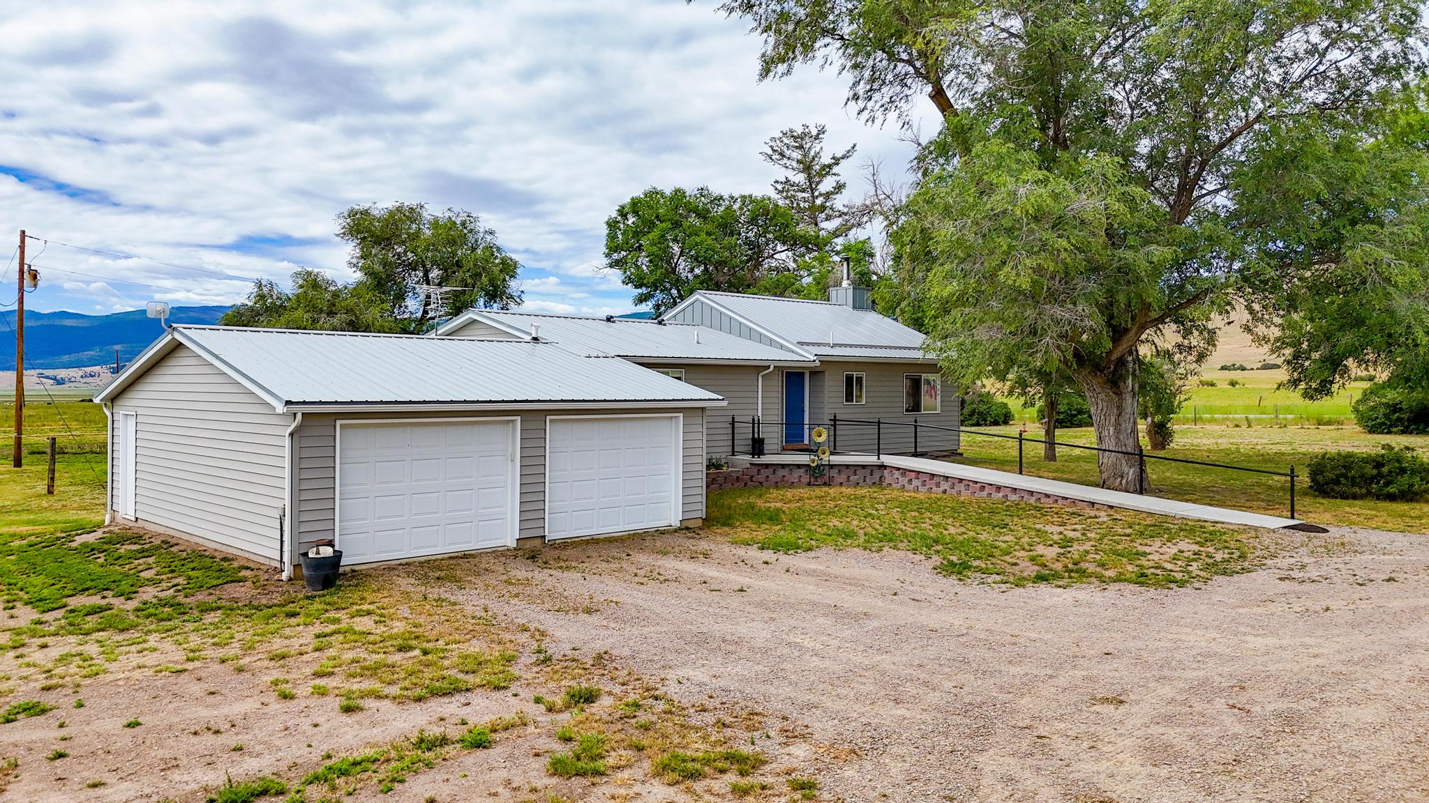 415 Cottonwood Creek Road
