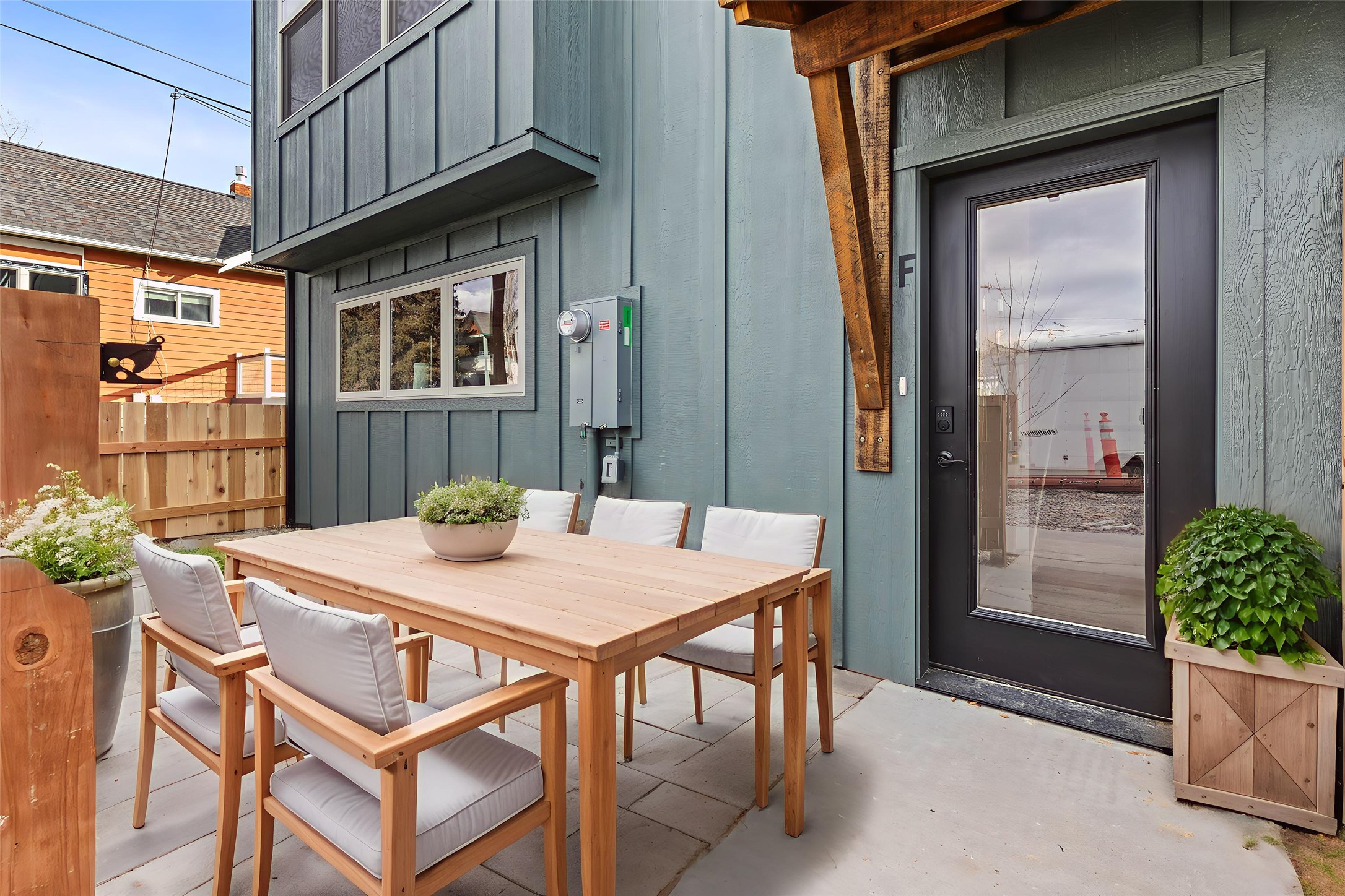 1220 Kennett Avenue F