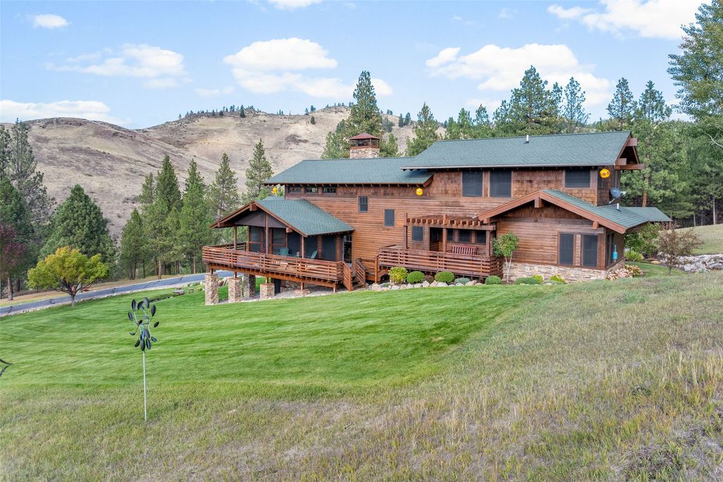 Photo of 349 Harlan Creek Road, Hamilton, MT 59840 (MLS # 30068309)