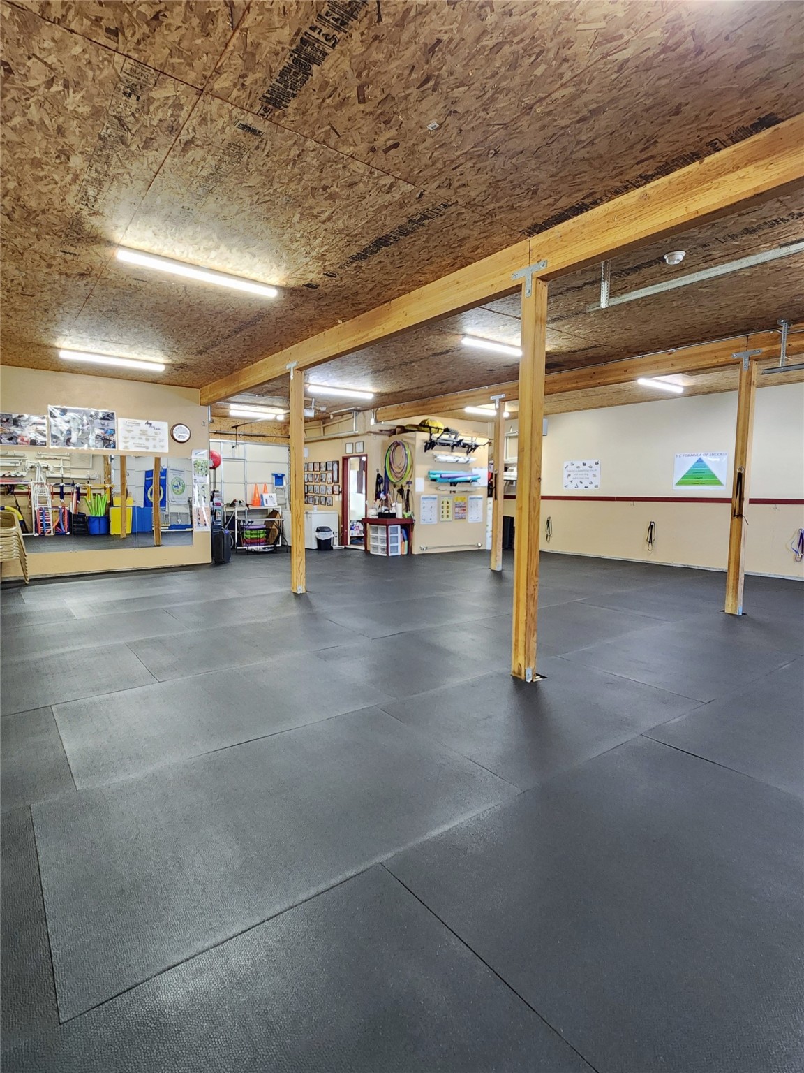 Kalispell, Montana 59901, United States, 2 Bedrooms Bedrooms, ,2 BathroomsBathrooms,Residential,Pending,60875