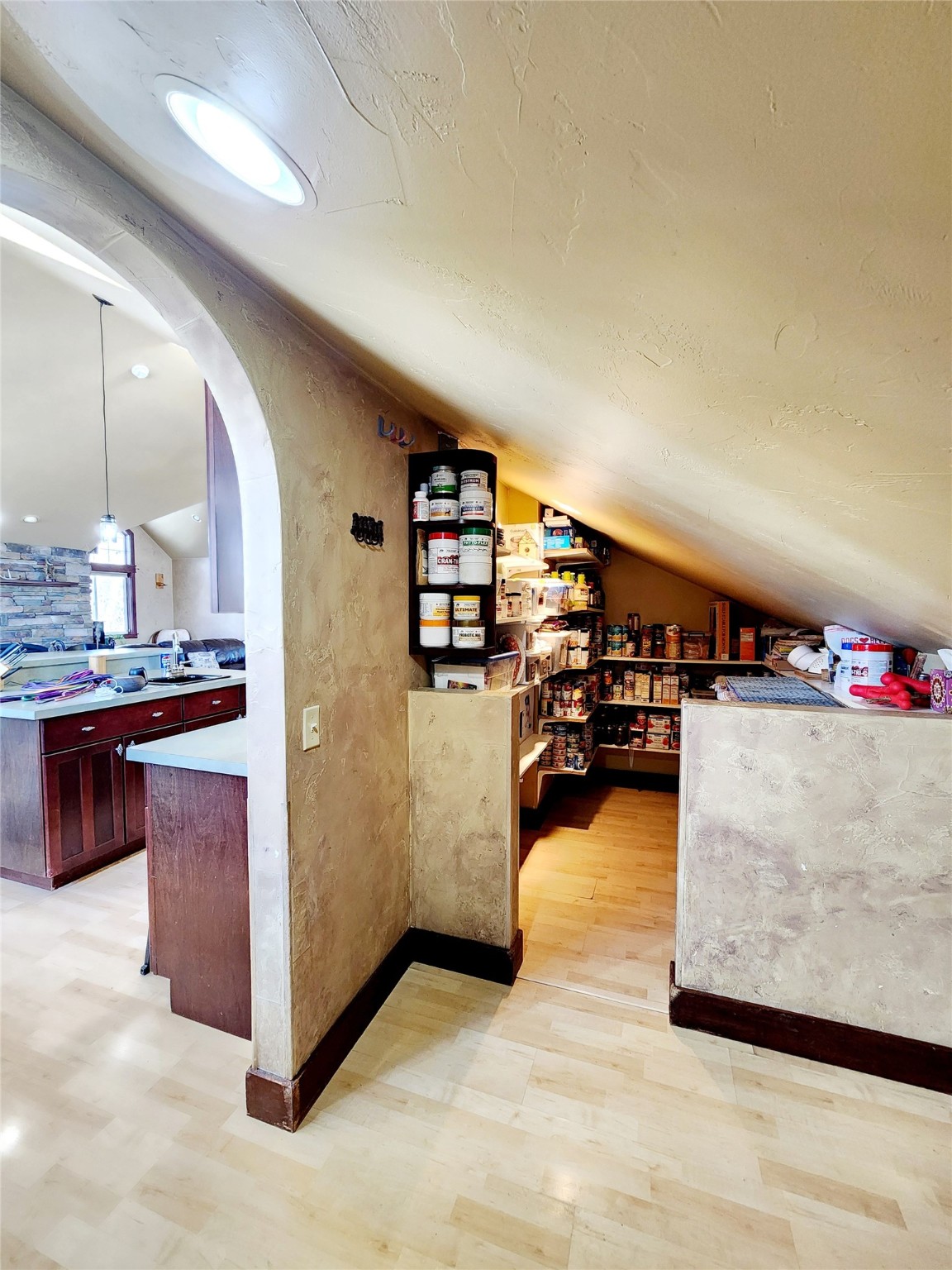 Kalispell, Montana 59901, United States, 2 Bedrooms Bedrooms, ,2 BathroomsBathrooms,Residential,Pending,60875