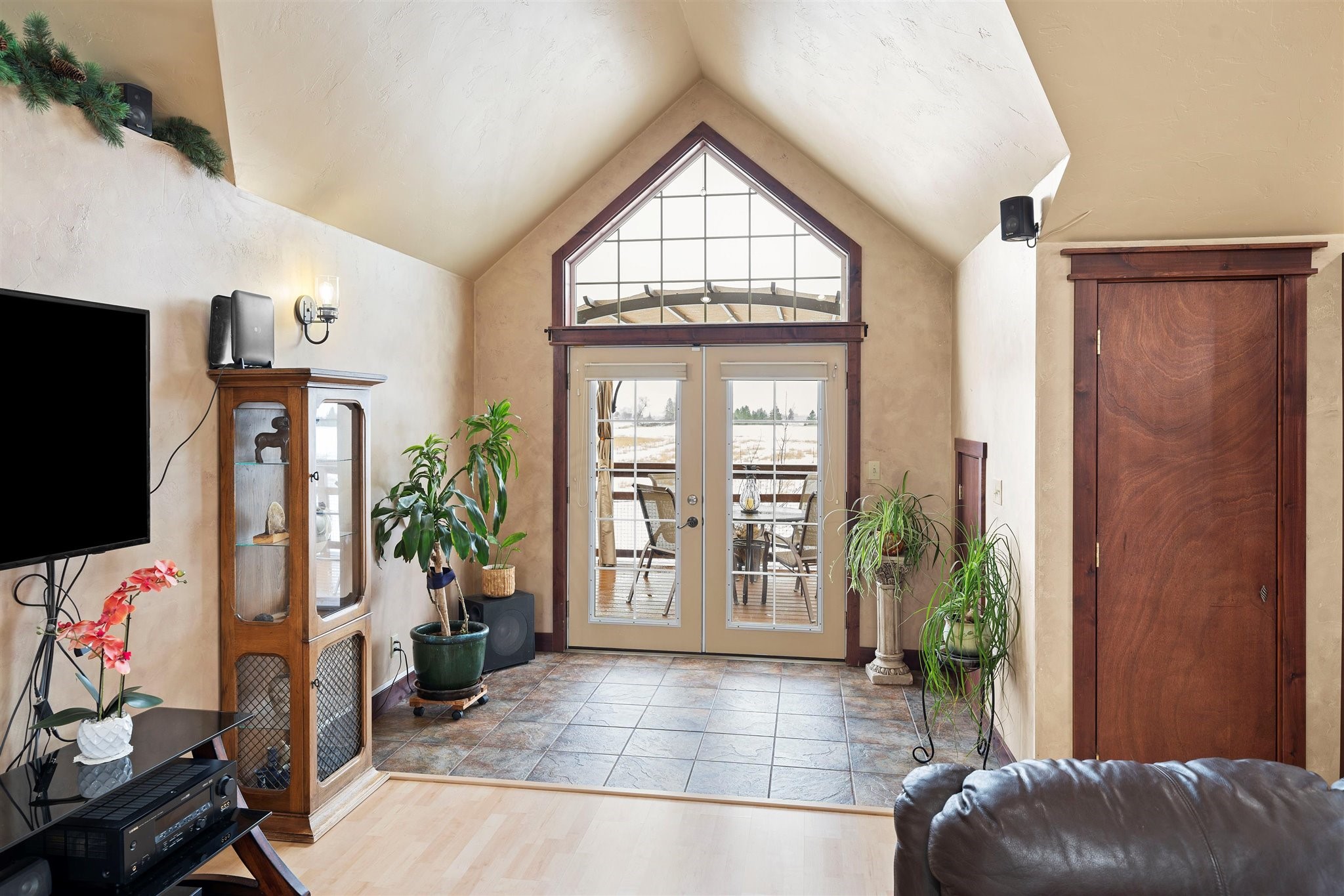 Kalispell, Montana 59901, United States, 2 Bedrooms Bedrooms, ,2 BathroomsBathrooms,Residential,Pending,60875