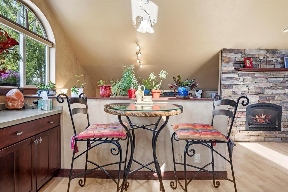 Kalispell, Montana 59901, United States, 2 Bedrooms Bedrooms, ,2 BathroomsBathrooms,Residential,Pending,60875