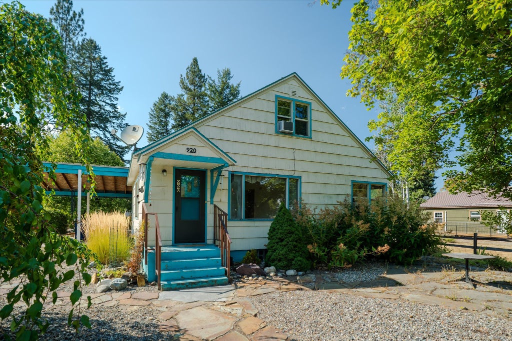 Photo of 920 Main Avenue, Libby, MT 59923 (MLS # 30076305)