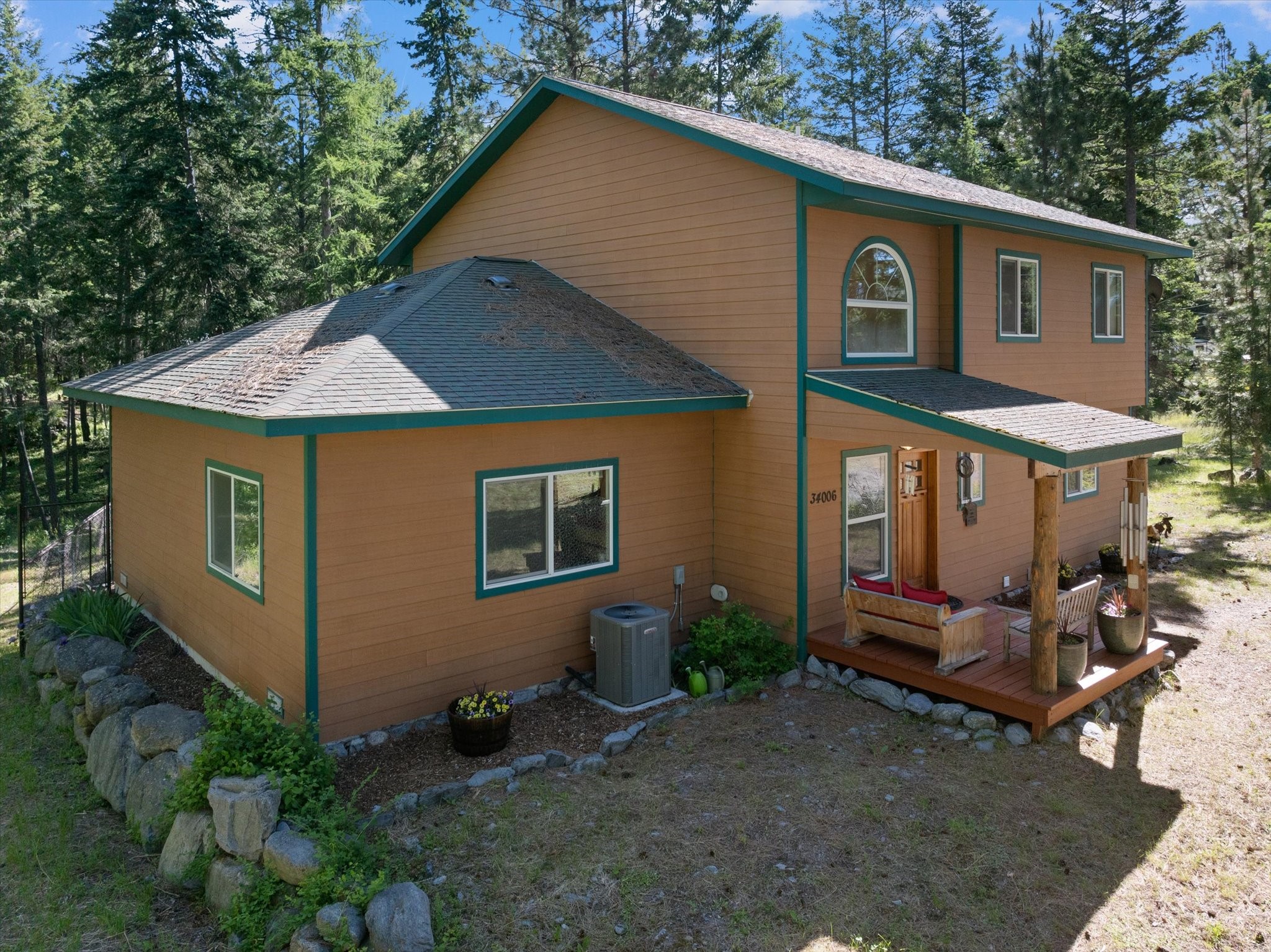 Bigfork, Montana 59911, United States, 4 Bedrooms Bedrooms, ,3 BathroomsBathrooms,Residential,Active,53109