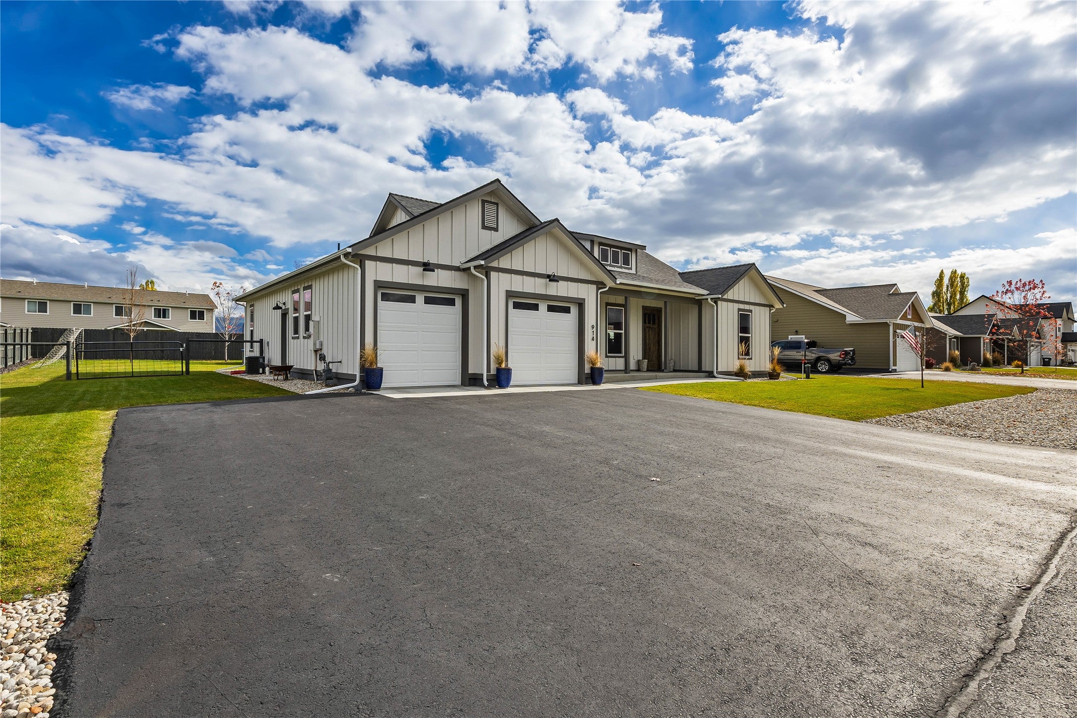 914 Doty Lane