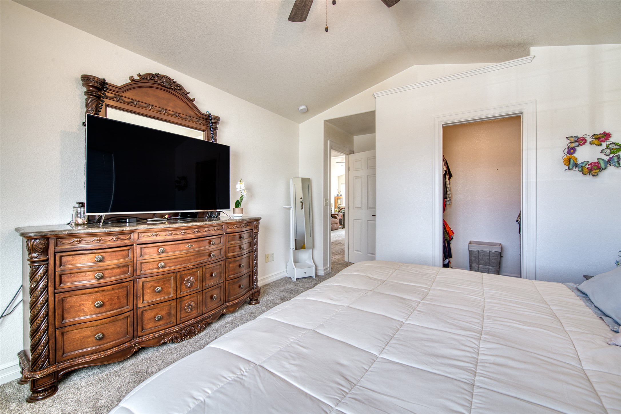 Hamilton, Montana 59840, United States, 4 Bedrooms Bedrooms, ,2 BathroomsBathrooms,Residential,Pending,89341