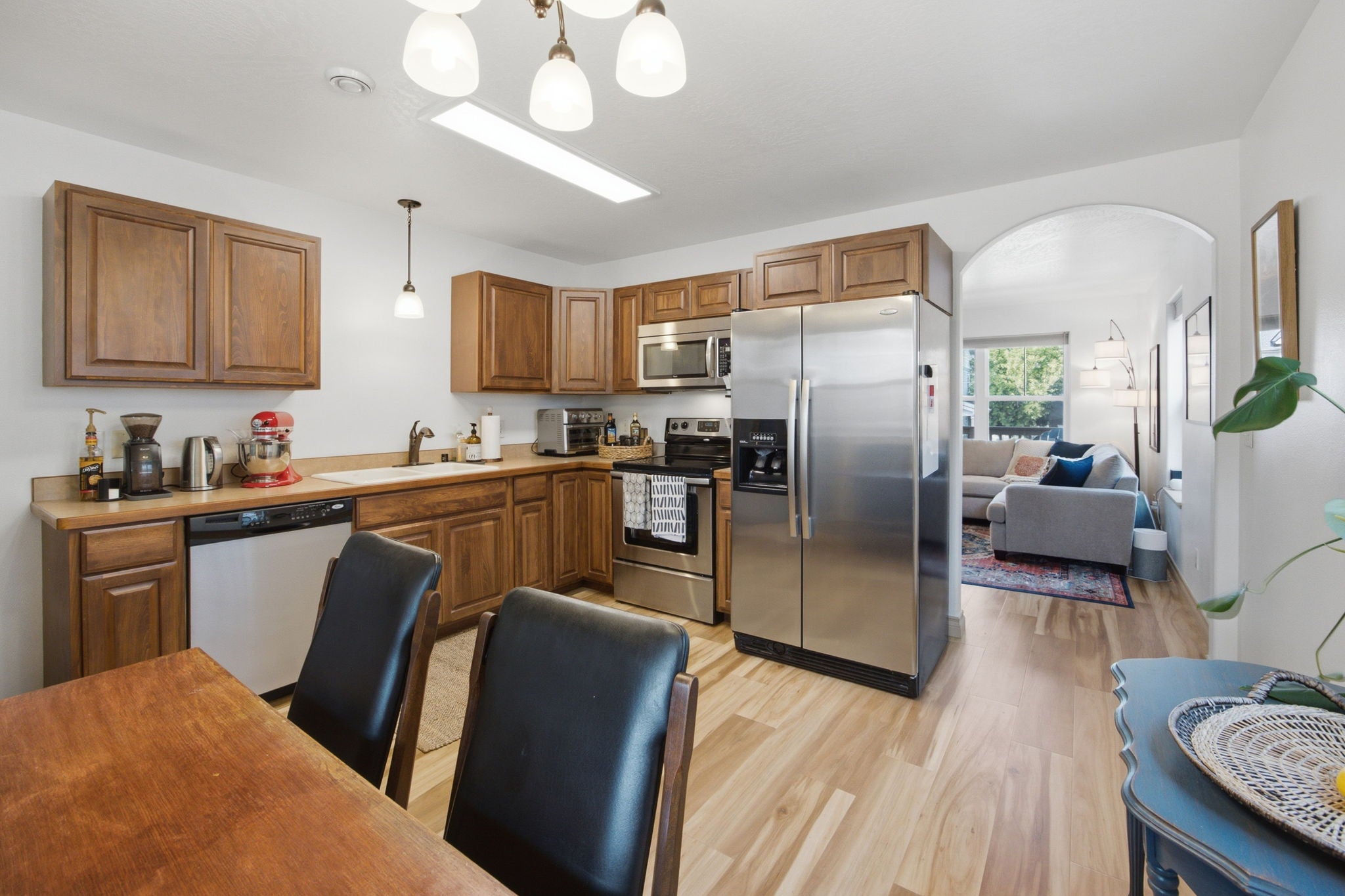 2115 S 6th Street W A