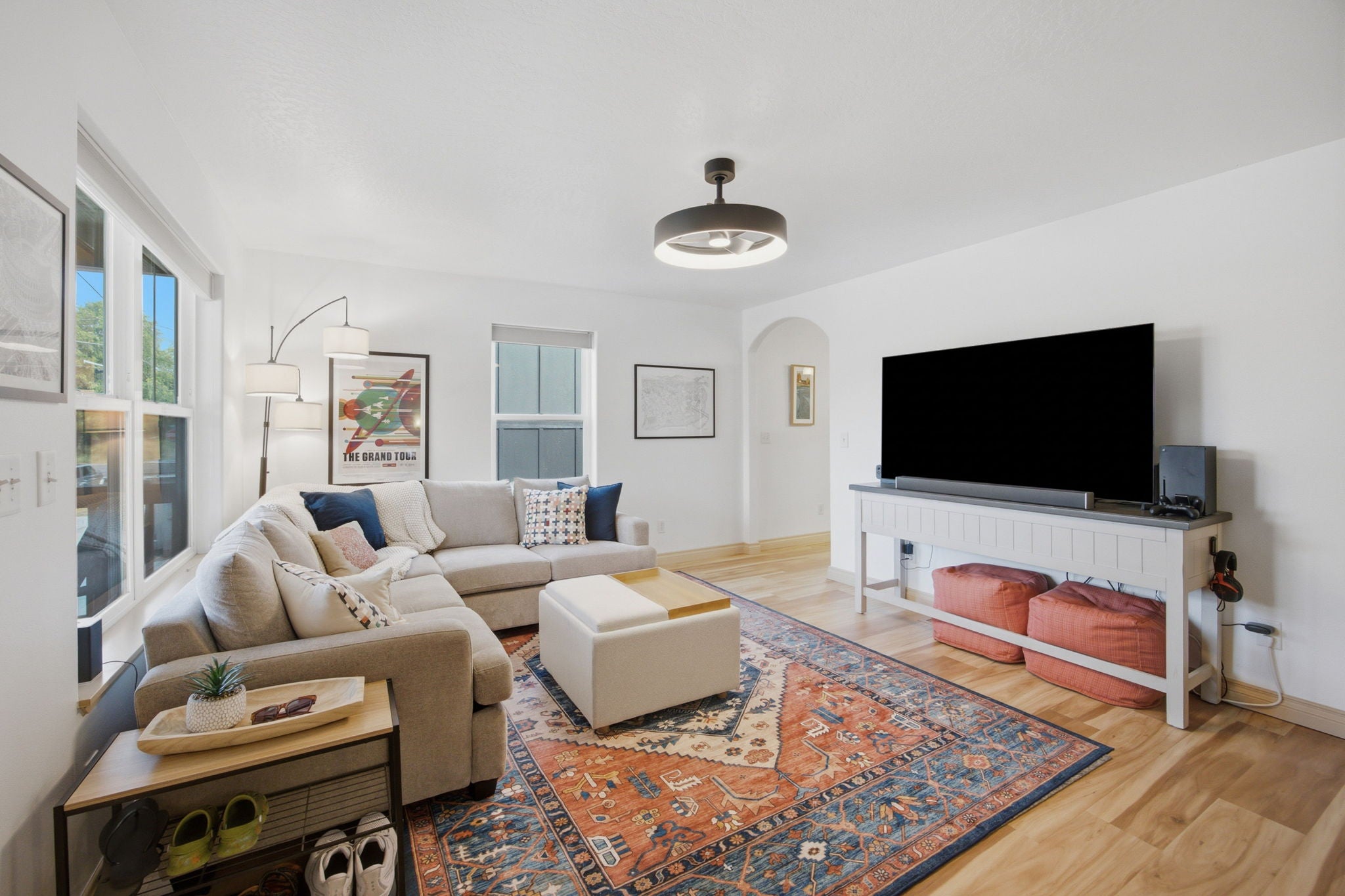 2115 S 6th Street W A