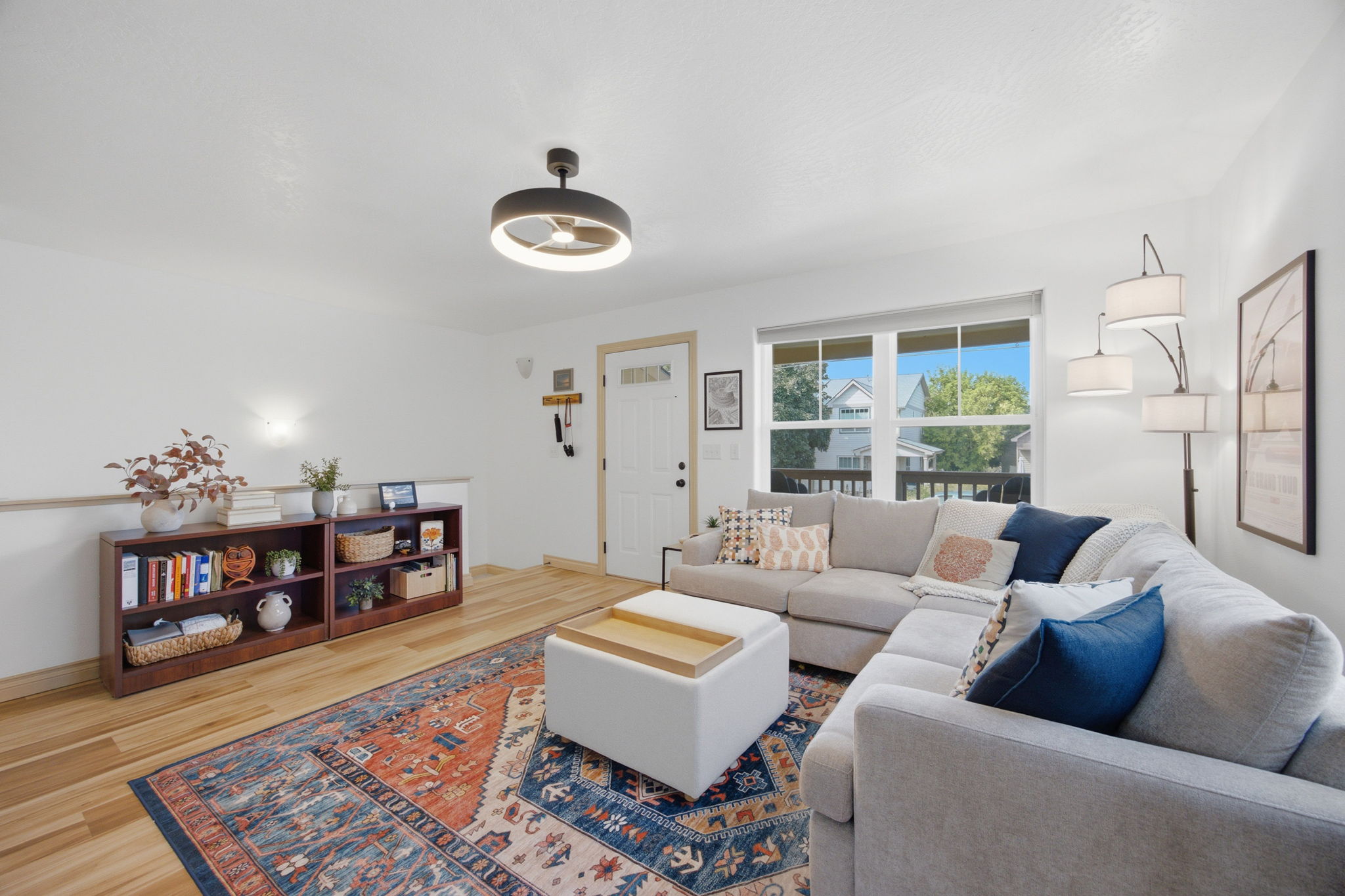 2115 S 6th Street W A