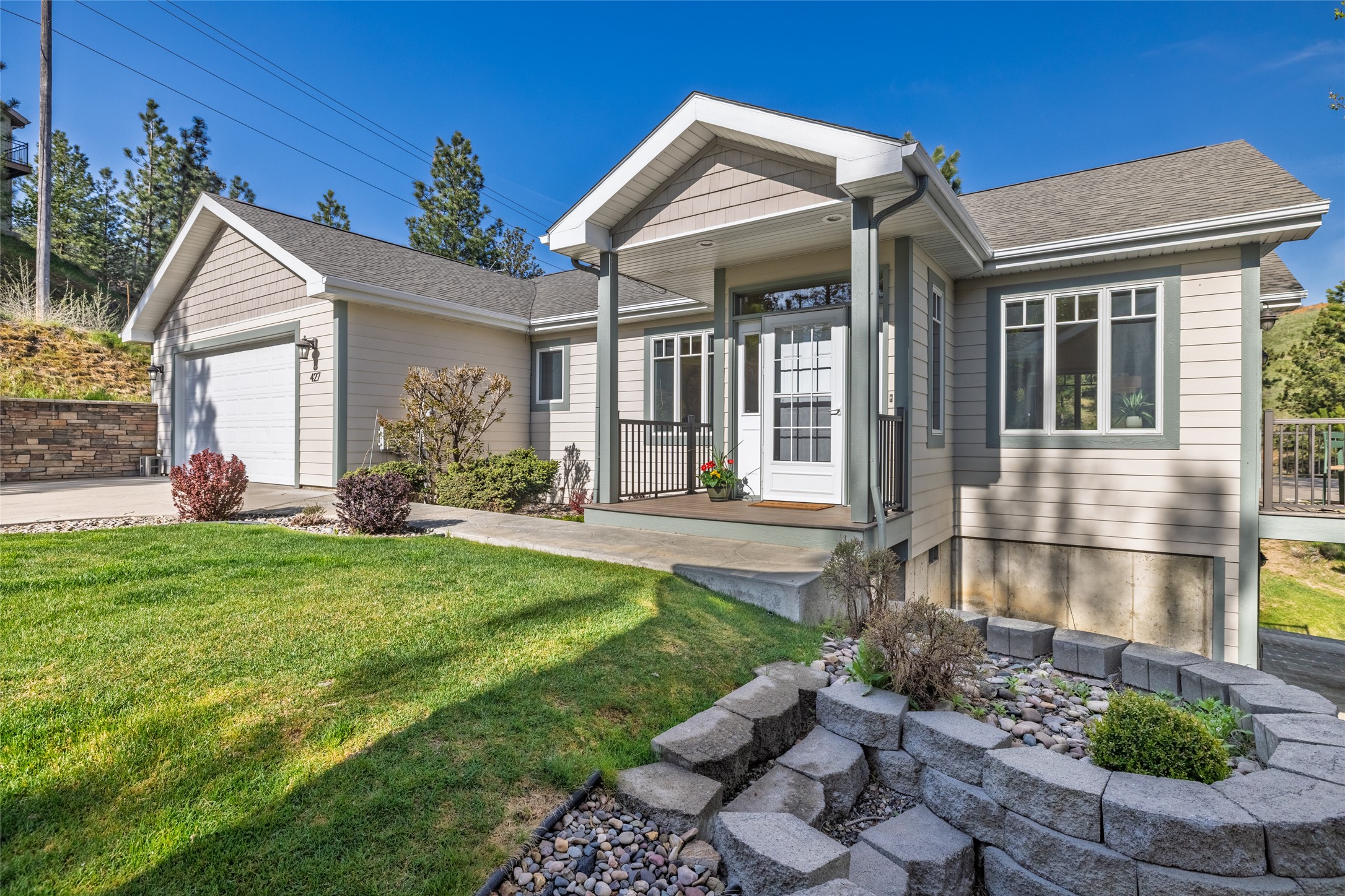 427 Fountain Court
