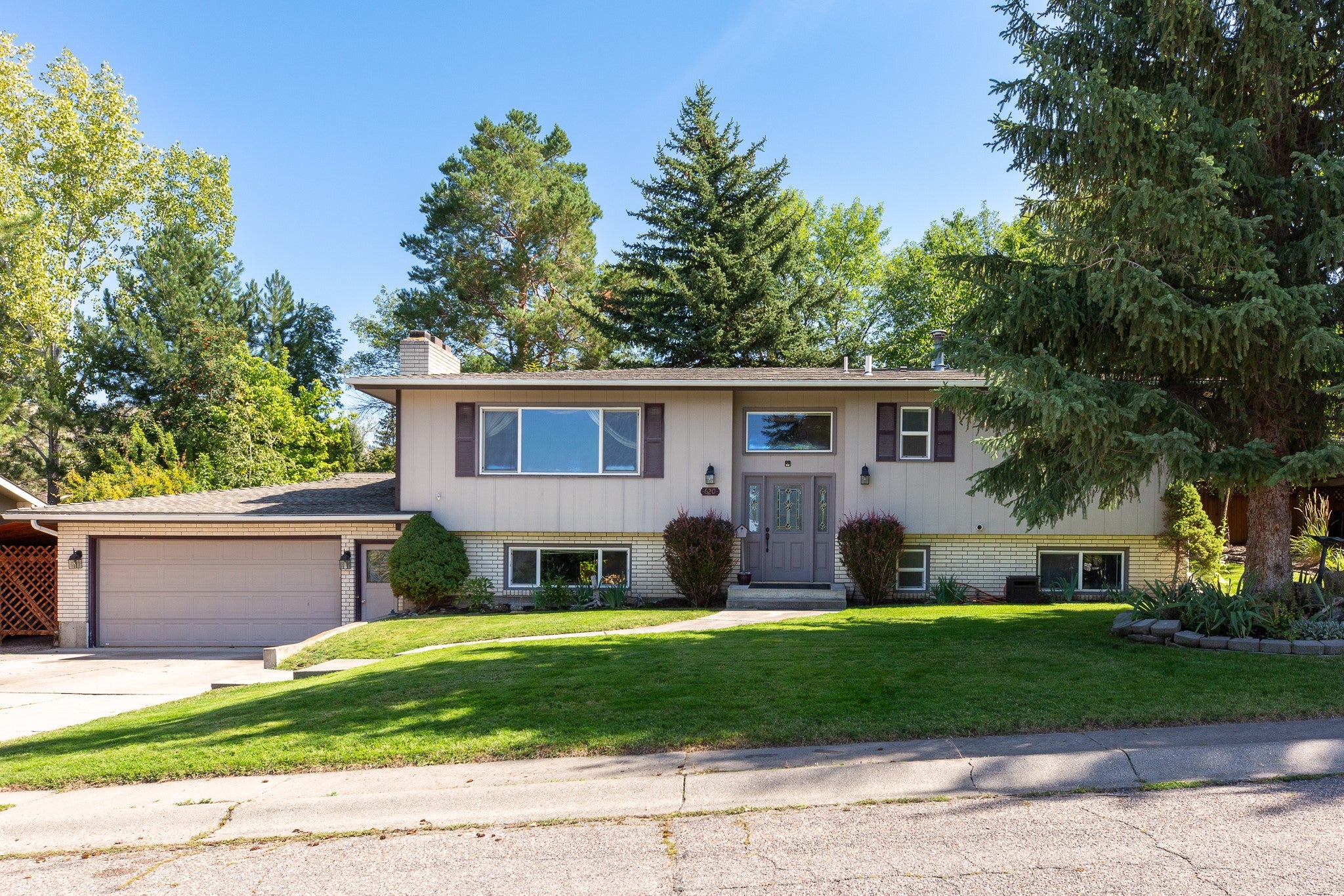 620 High View Way