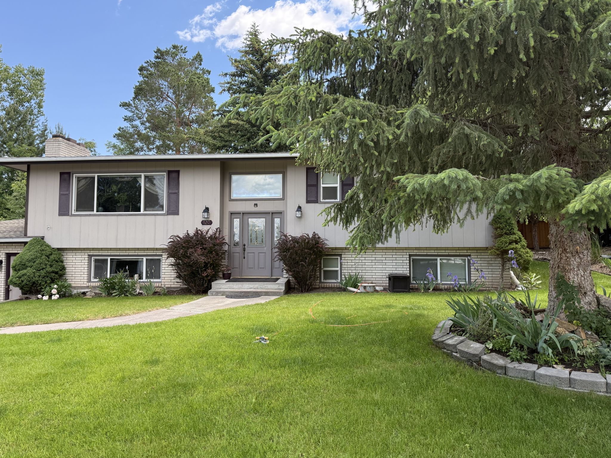 620 High View Way