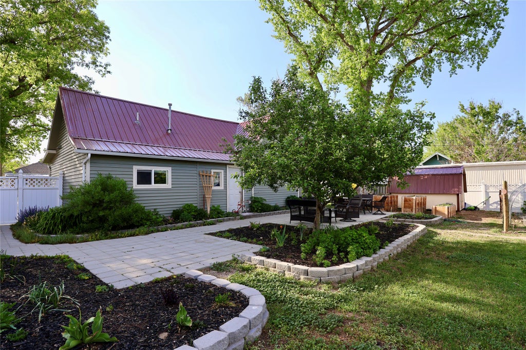 Photo of 118 2nd Street N, Cascade, MT 59421 (MLS # 30071798)