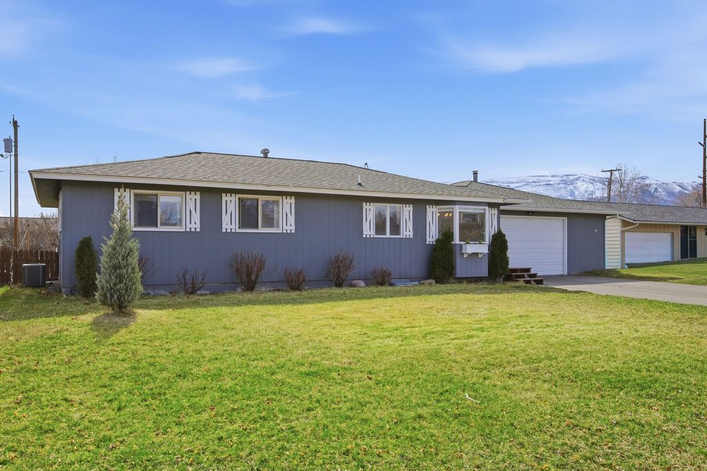 Photo of 201 Tyler Way, Lolo, MT 59847 (MLS # 30066916)