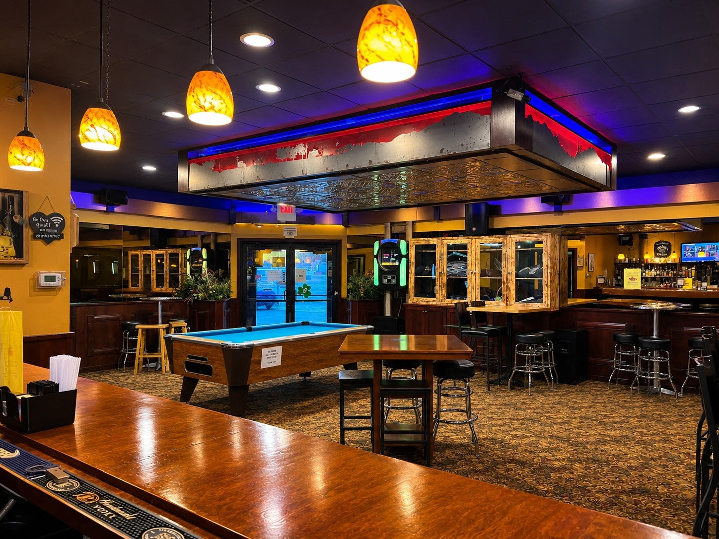 1800 Meadowlark Lane