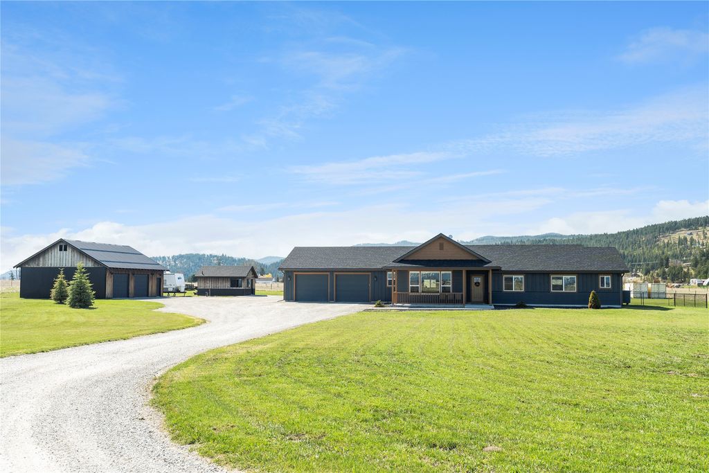 Photo of 2449 Airport Road, Kalispell, MT 59901 (MLS # 30069437)