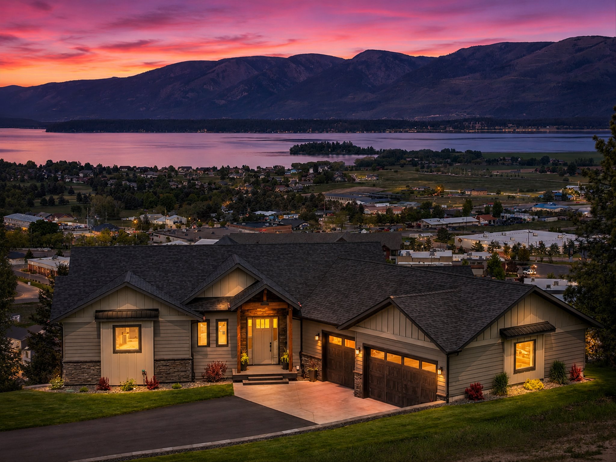 103 Southlake Crest