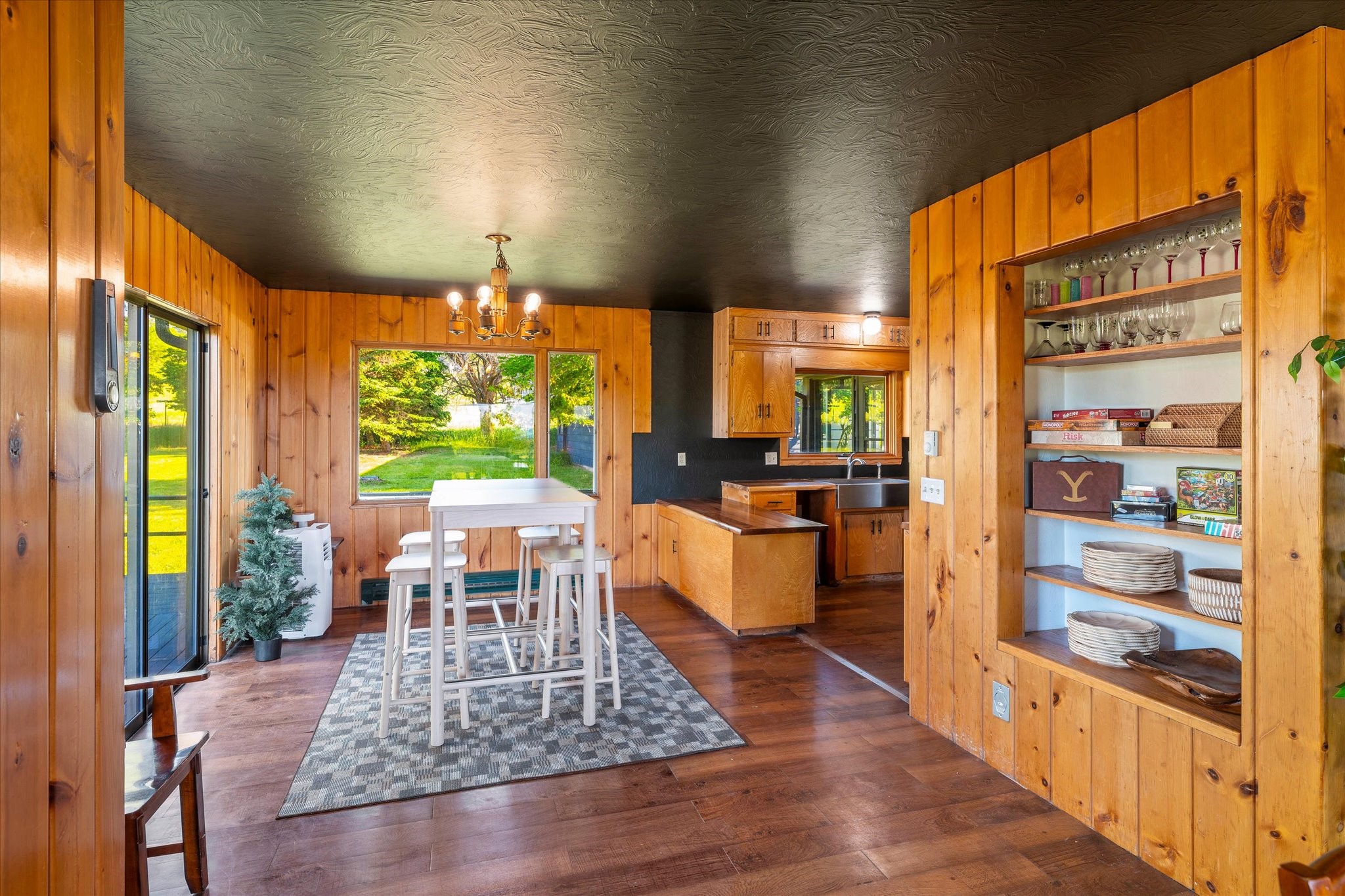 Polson, Montana 59860, United States, 3 Bedrooms Bedrooms, ,2 BathroomsBathrooms,Residential,Active,54316