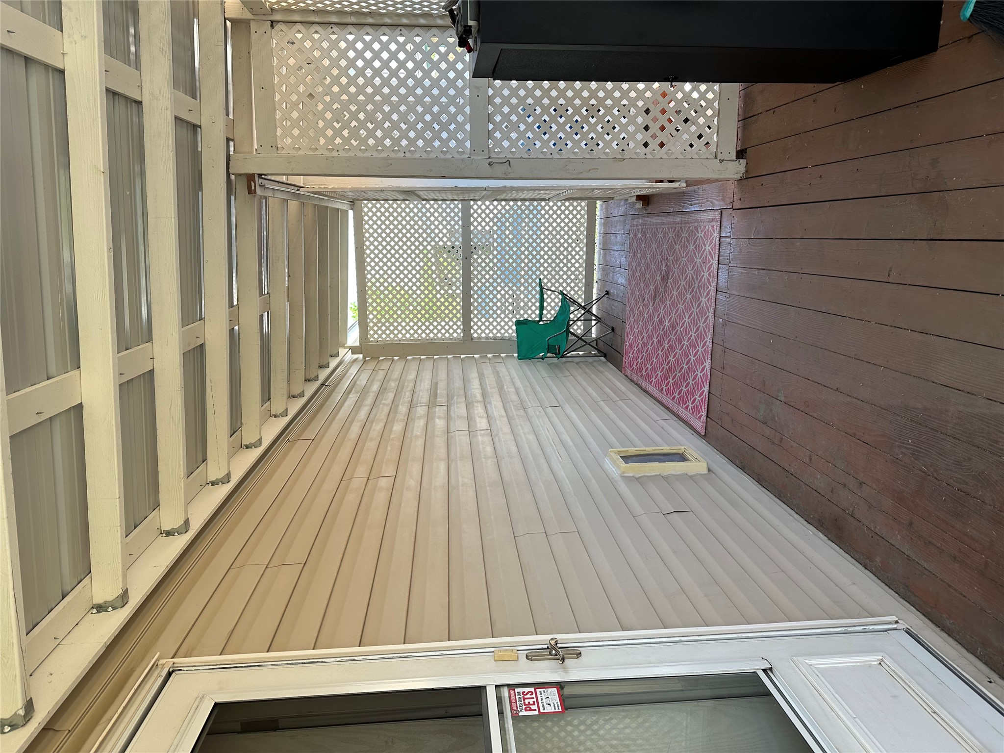 2915 Pleasure Road - Photo 2